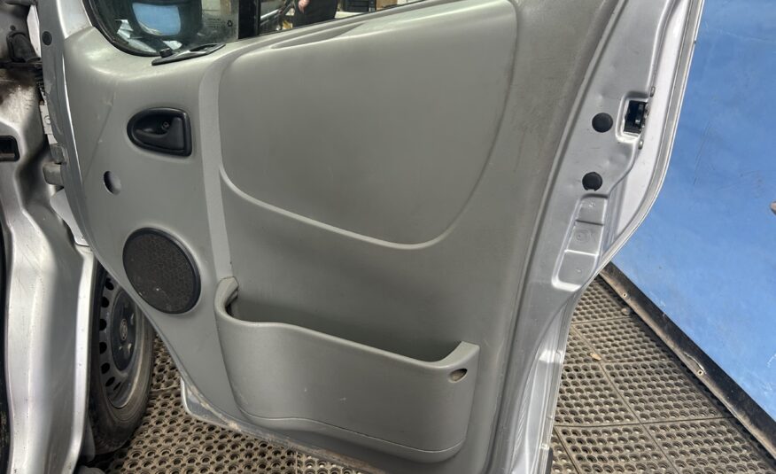 2009 VAUXHALL VIVARO 2900 D/C LWB