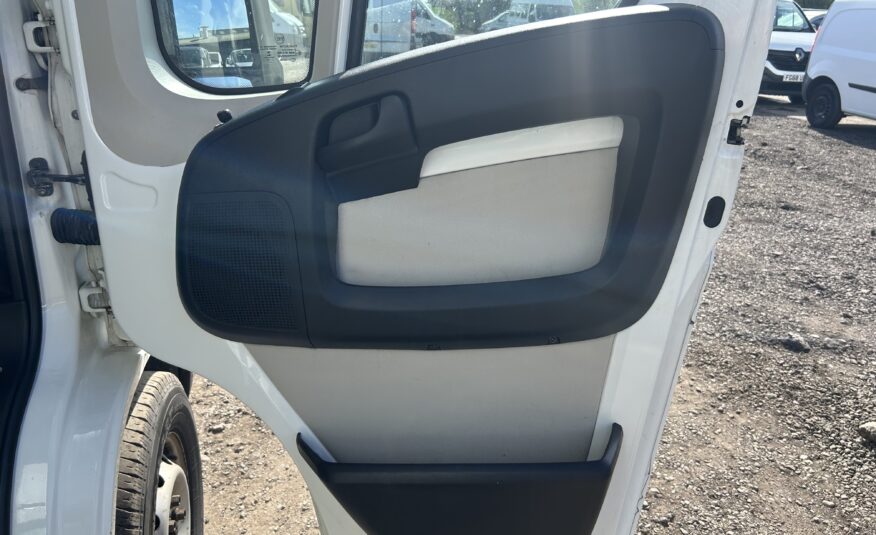 2019 Peugeot Boxer Boxer 335 Blue HDi