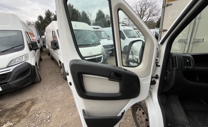 2019 PEUGEOT BOXER BLUEHDI 335 L3H2 PROFESSIONAL P/V