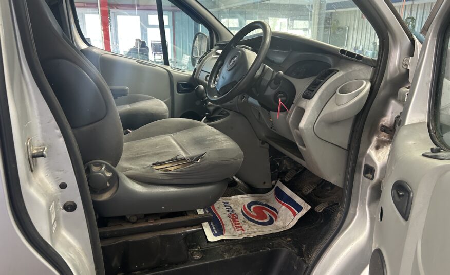 2009 VAUXHALL VIVARO 2900 D/C LWB