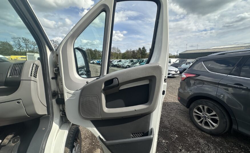 2007 Peugeot Boxer Boxer 330 SWB