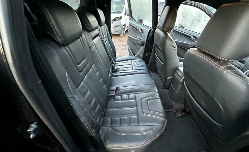 2019 ISUZU D-MAX BLADE