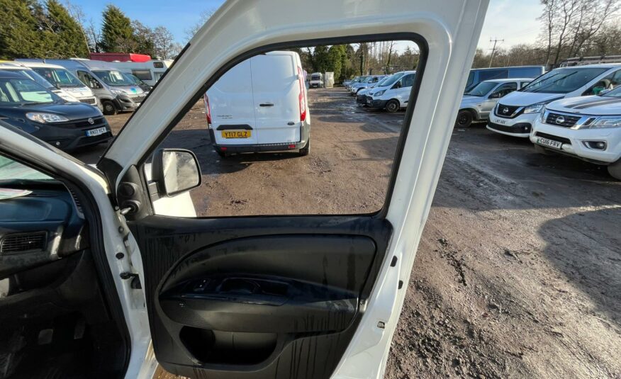 2019 VAUXHALL COMBO 2300 CDTI S/S