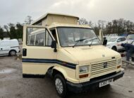 1990 Mercedes-Benz T1 208D
