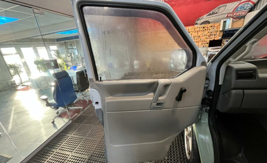 1998 VOLKSWAGEN TRANSPORTER 1200 D SWB