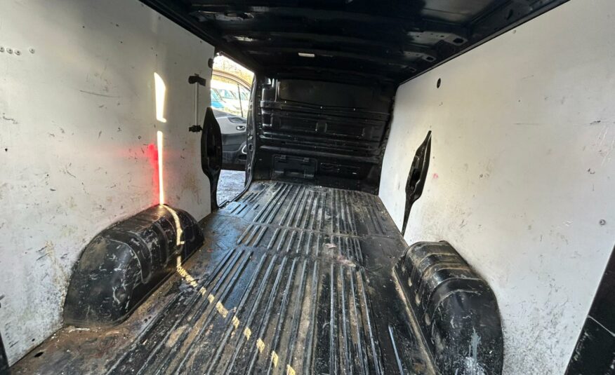 2017 RENAULT TRAFIC LL29 SPORT NAV ENGY DCI