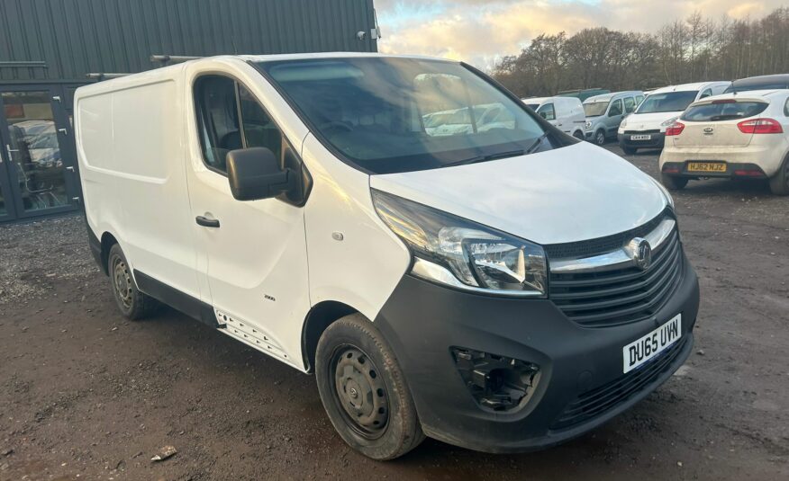 2015 VAUXHALL VIVARO 2900 CDTI