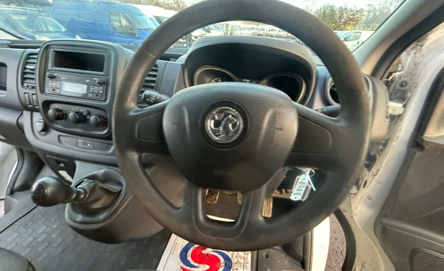 2015 VAUXHALL VIVARO 2900 CDTI