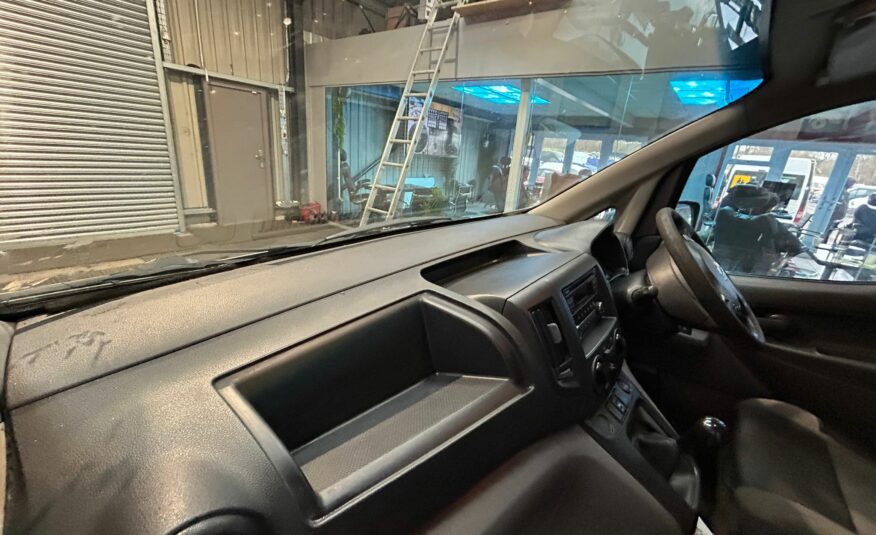 2012 NISSAN NV200 SE DCI