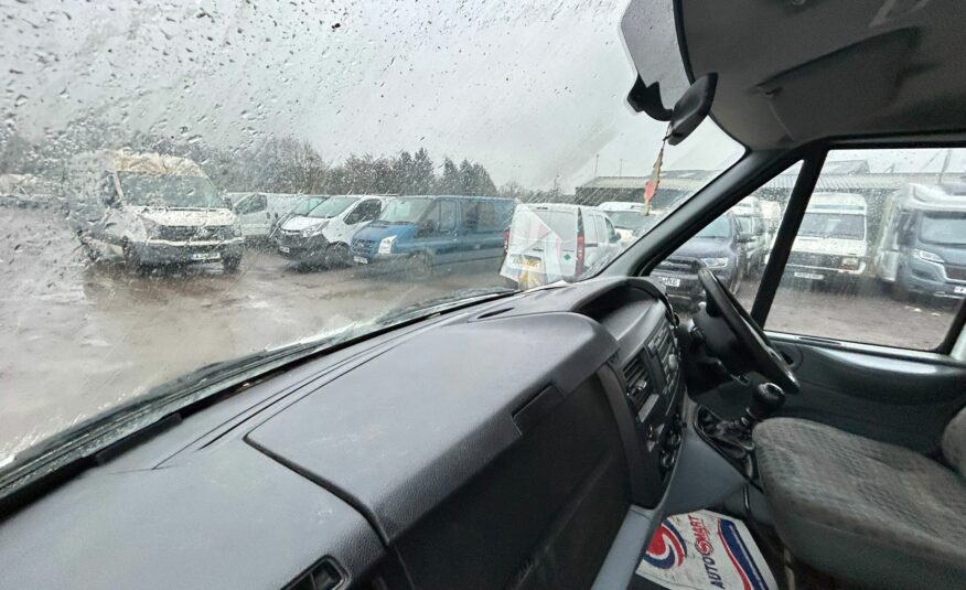 2011 FORD TRANSIT 115 T300M FWD