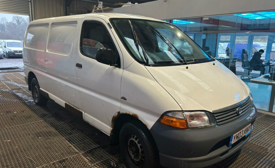 2003 TOYOTA HIACE 300 GS