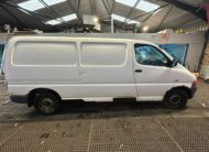 2003 TOYOTA HIACE 300 GS