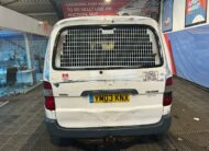 2003 TOYOTA HIACE 300 GS