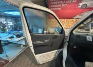2003 TOYOTA HIACE 300 GS