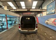 2003 TOYOTA HIACE 300 GS