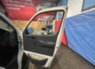 2003 TOYOTA HIACE 300 GS