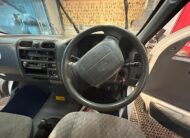 2003 TOYOTA HIACE 300 GS