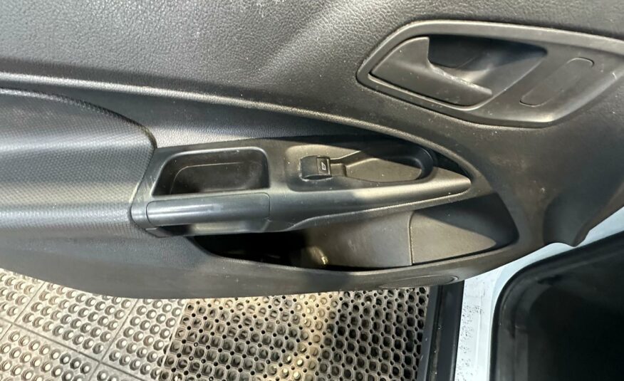 2015 FORD TRANSIT CONNECT 230