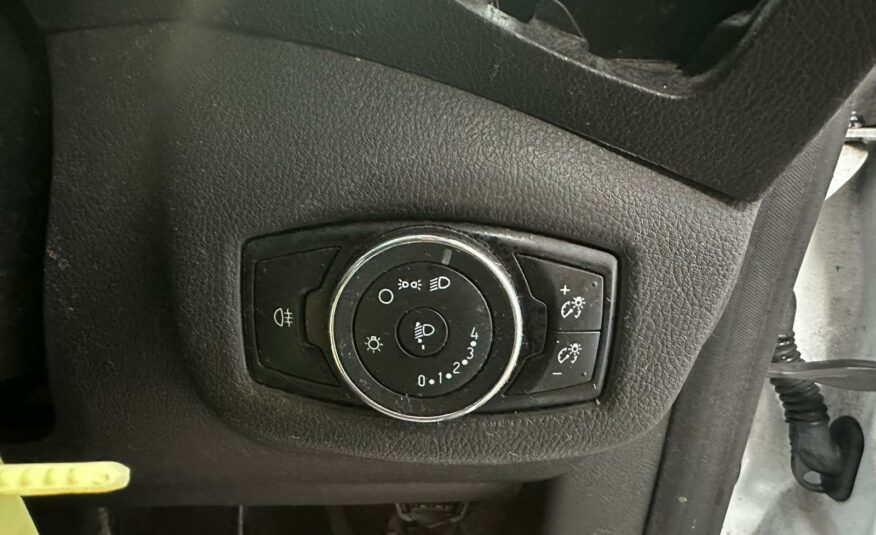 2015 FORD TRANSIT CONNECT 230