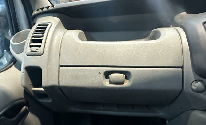 2011 VAUXHALL VIVARO 2900 CDTI 113 LWB