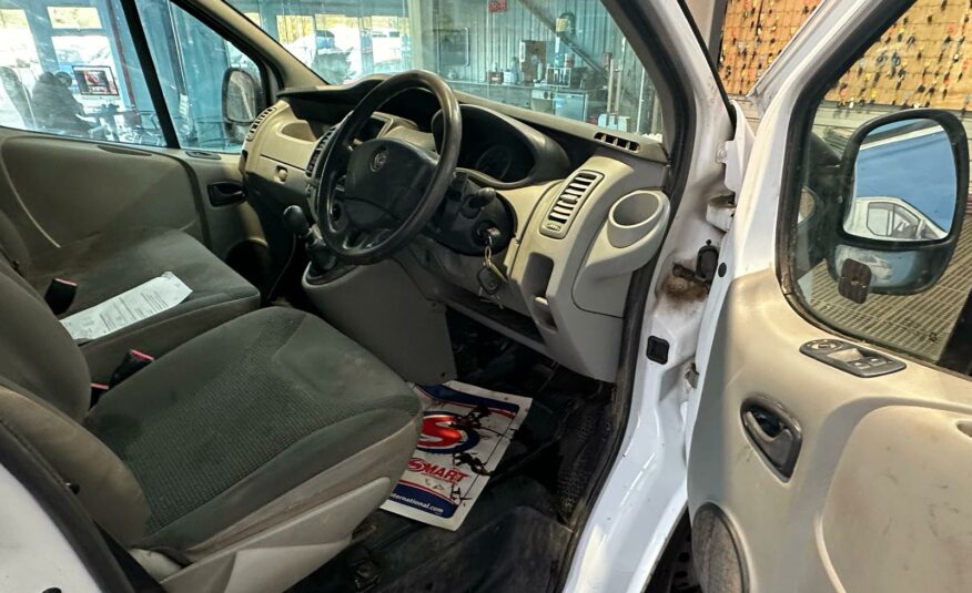2011 VAUXHALL VIVARO 2900 CDTI 113 LWB