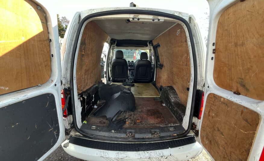 2013 VOLKSWAGEN CADDY MAXI C20 STARTLINE TDIBMT
