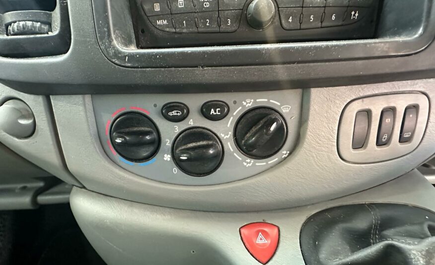 2013 VAUXHALL VIVARO 2900 CDTI LWB