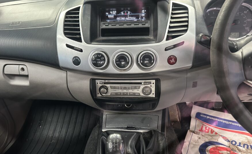 2013 Mitsubishi L200 L200 Trojan Double Cab DI-D 4×4