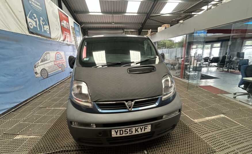 2005 VAUXHALL VIVARO DTI 2900 LWB P/V