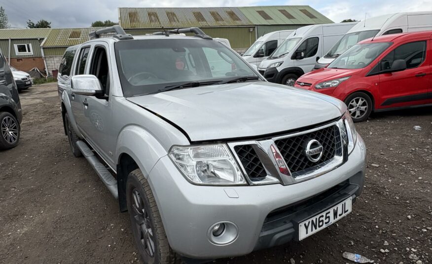 2015 NISSAN NAVARA OUTLOW