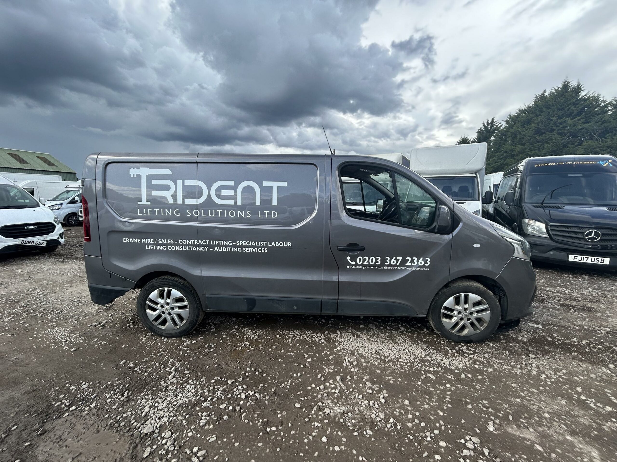 2019 Renault Trafic Trafic SL27 Sport Nav Energy dCi – YT19TOZ