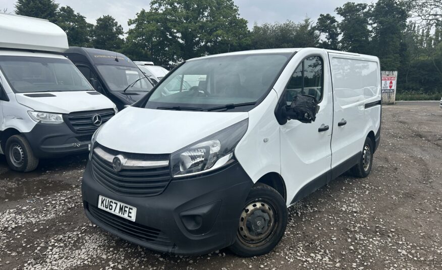 2017 VAUXHALL VIVARO 2700 CDTI
