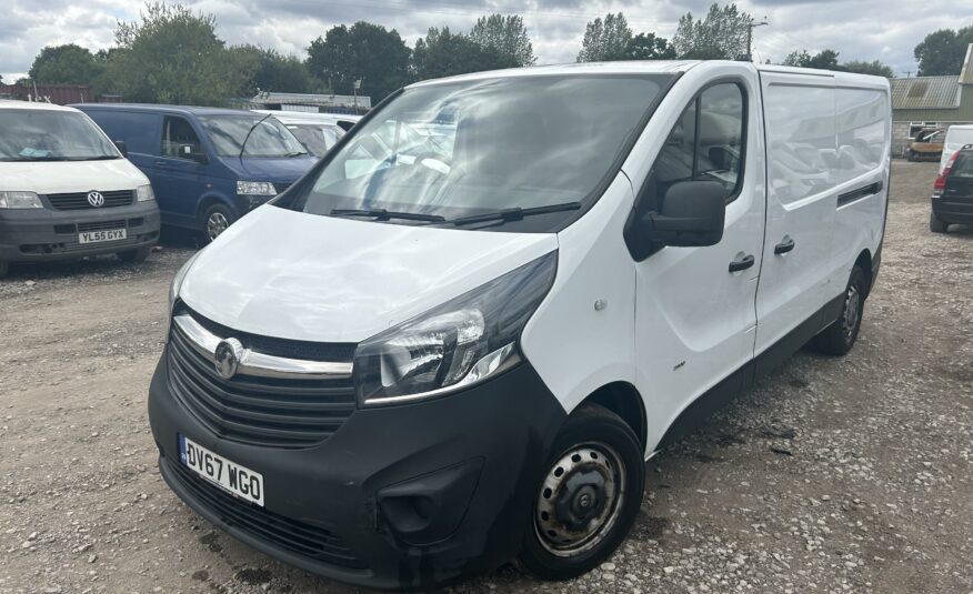 2017 VAUXHALL VIVARO 2900 CDTI