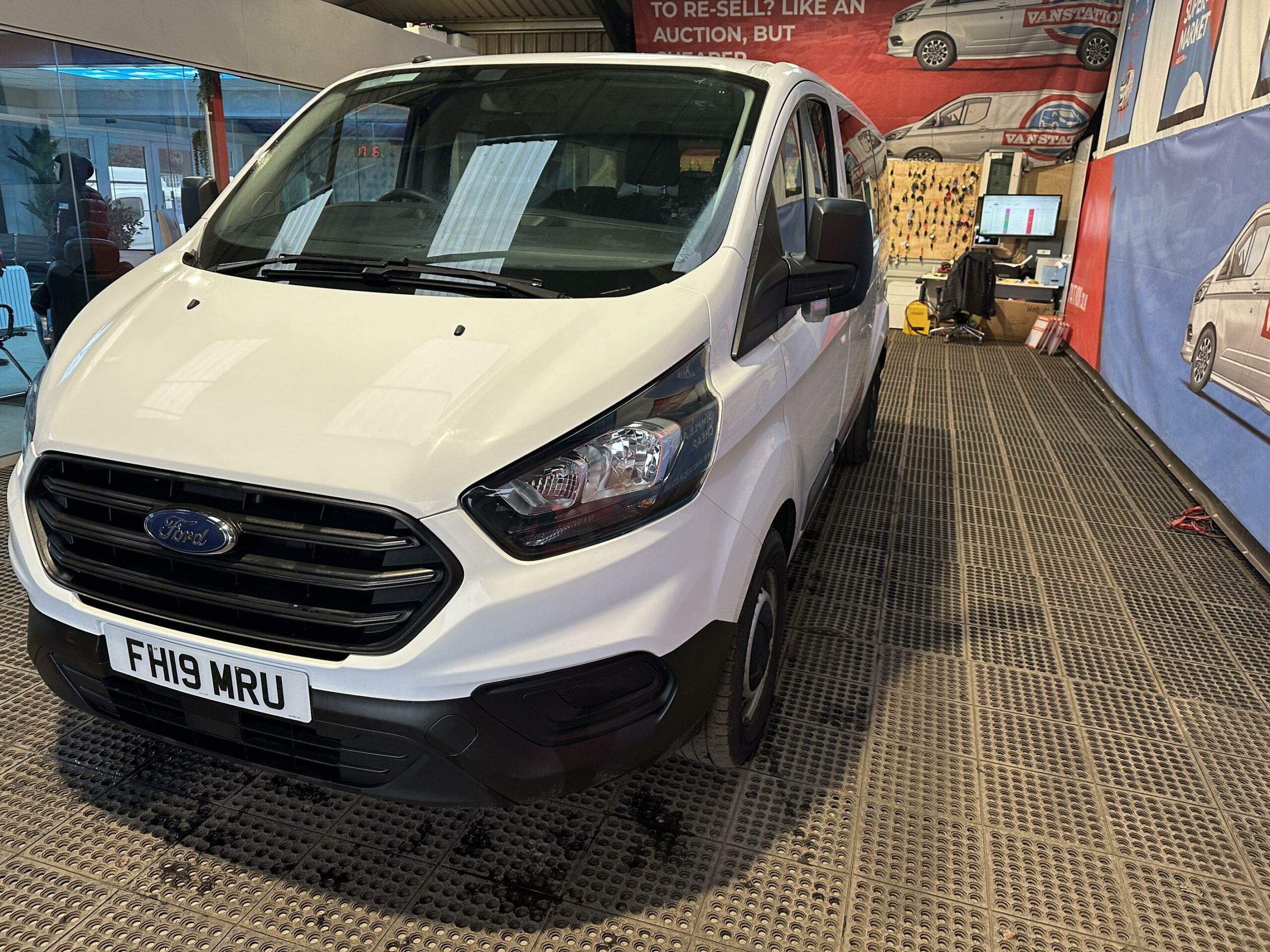 2019 Ford Transit Custom Transit Custom 320 Base EcoBlue – FH19MRU
