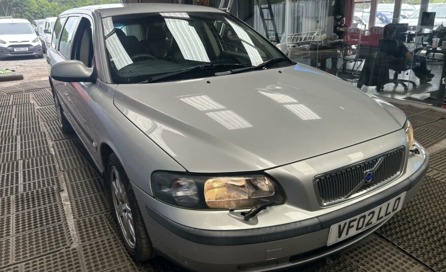 2002 VOLVO 70 SERIES V70 T S