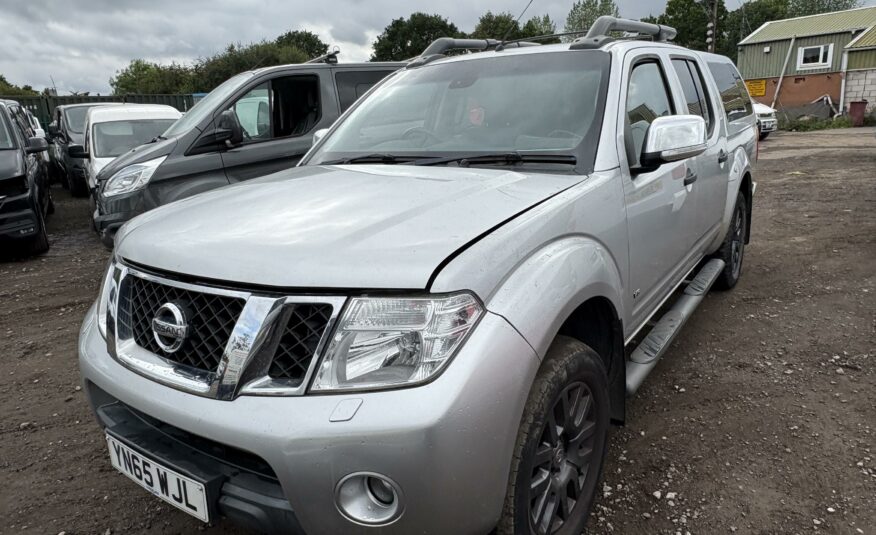 2015 NISSAN NAVARA OUTLOW