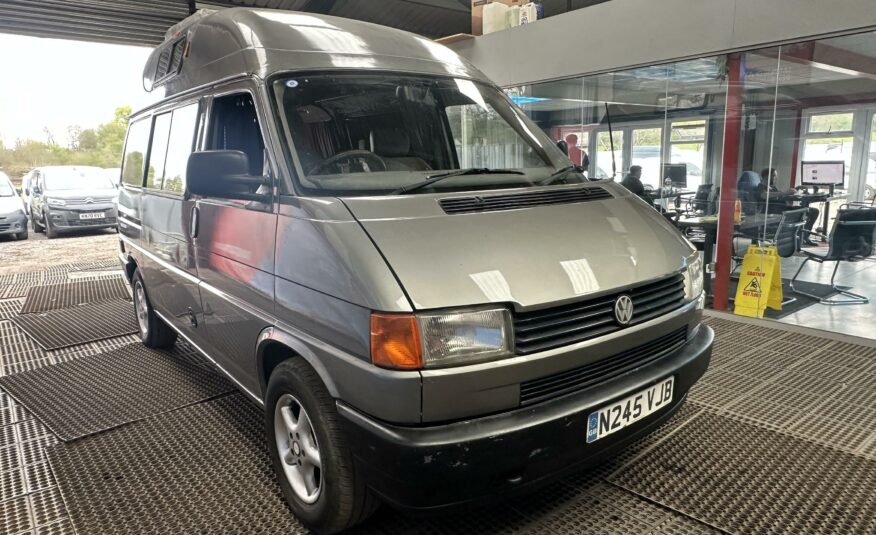 VOLKSWAGEN TRANSPORTER CARAVELLE