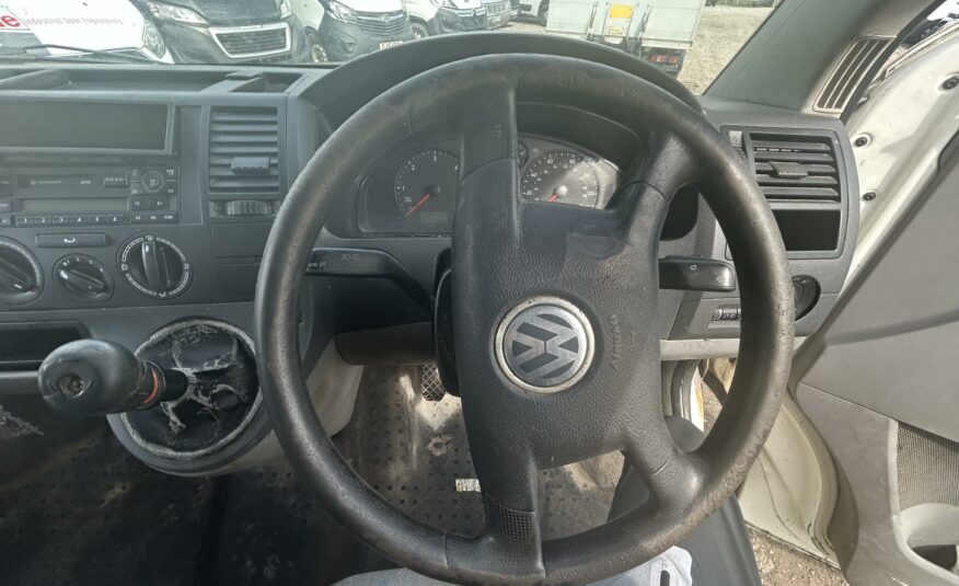2004 VOLKSWAGEN TRANSPORTER T26 85 TDI