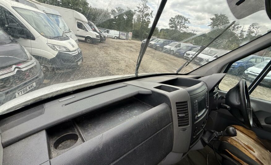 2015 VOLKSWAGEN CRAFTER CR35 TDI
