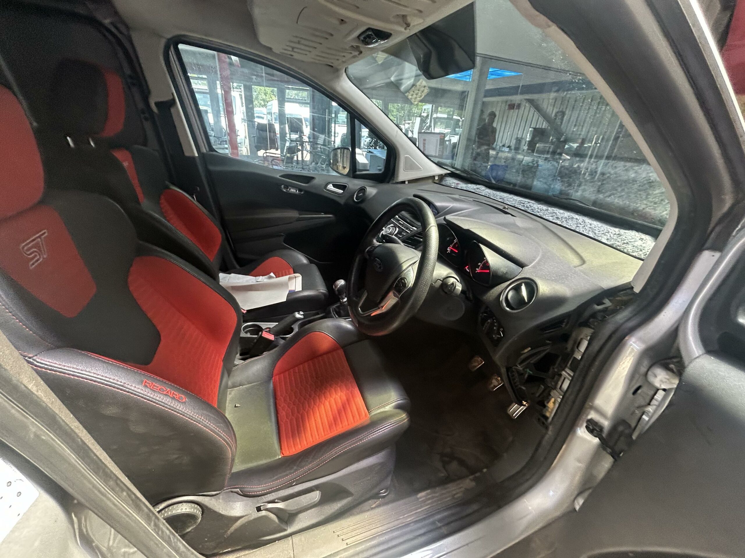 2018 Ford Transit Courier Transit Courier Limited TDCi – HJ68VHA