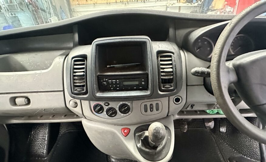 2012 VAUXHALL VIVARO 2700 CDTI 113 SWB