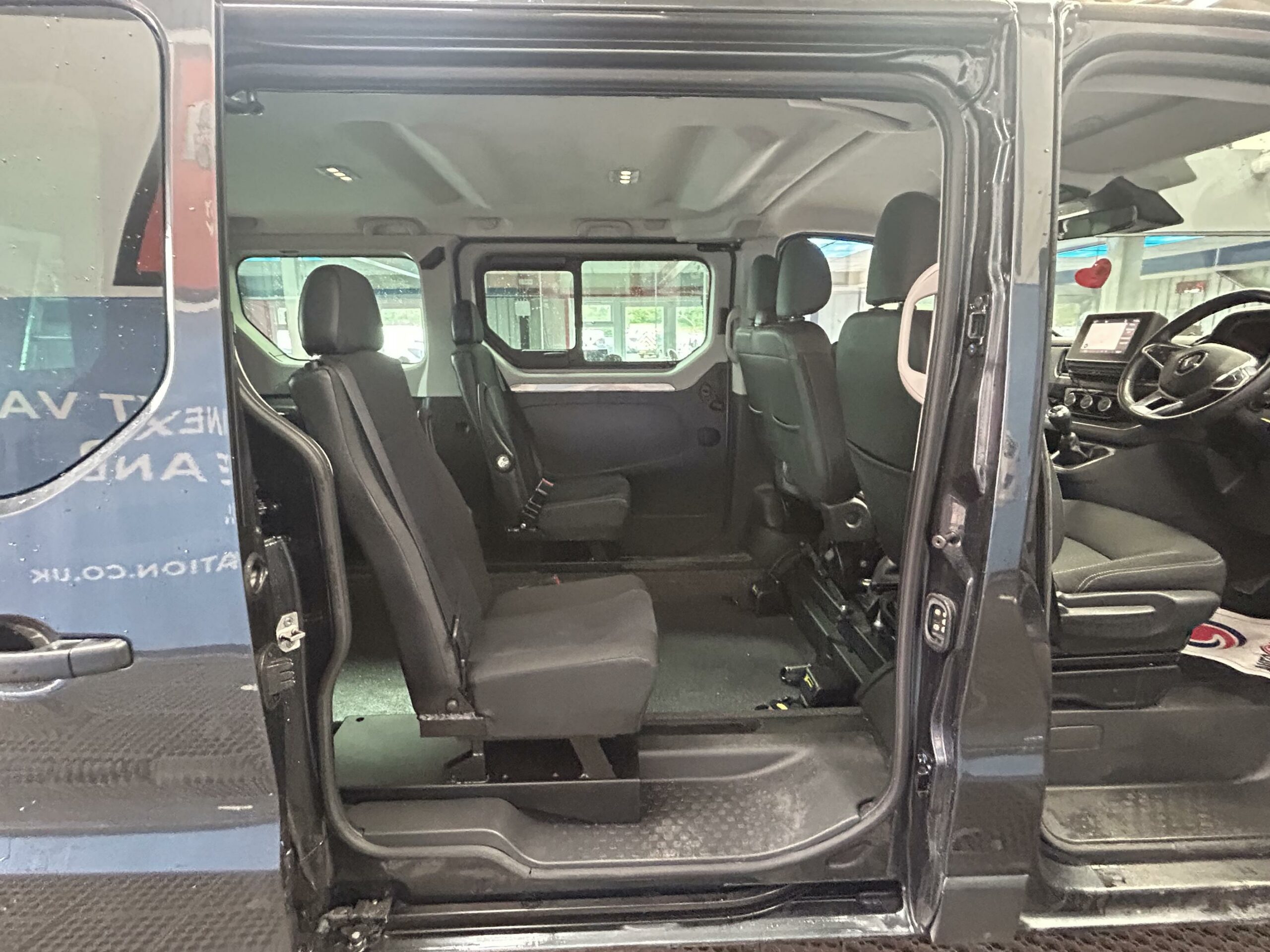 2022 Renault Trafic – Model: Trafic SL28 Sport Blue DCI – OU22AOE