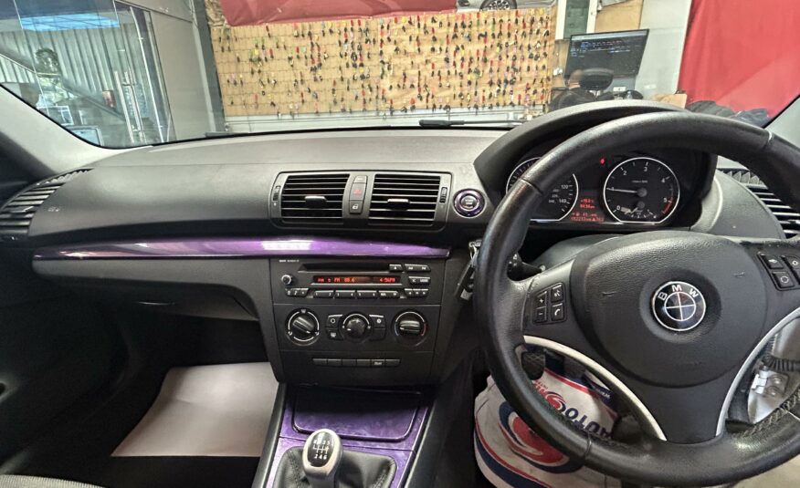 2009 BMW 1 SERIES 116D