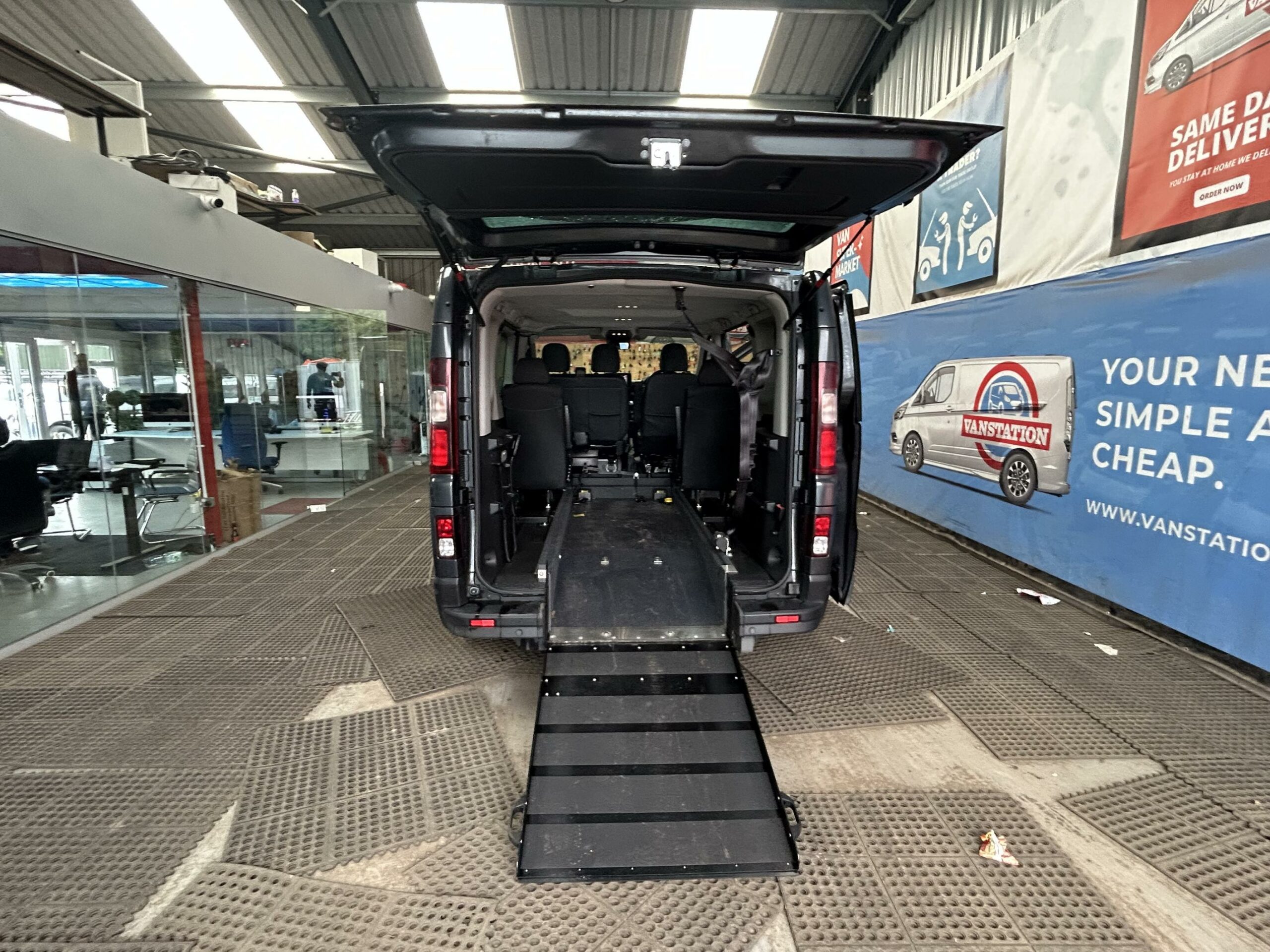 2022 Renault Trafic – Model: Trafic SL28 Sport Blue DCI – OU22AOE