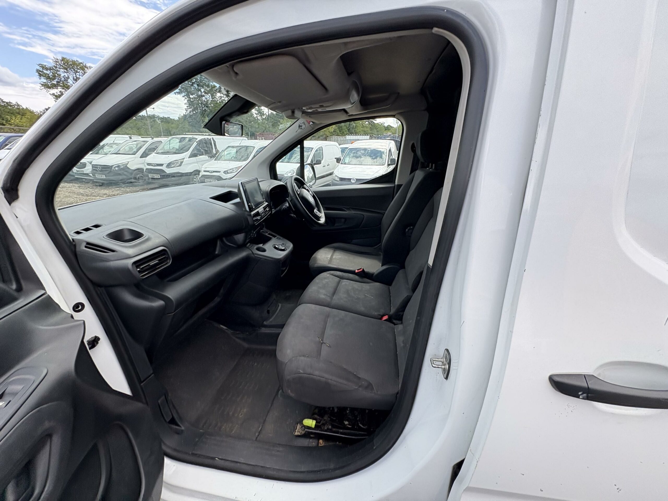 2021 Citroen Berlingo Berlingo 1000 Enterprise Blue HDi S/S Auto – LJ21GMC