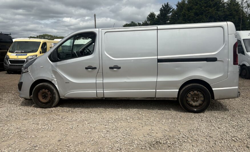 2015 VAUXHALL VIVARO 2900 L2H1 CDTI P/V SPORTIVE