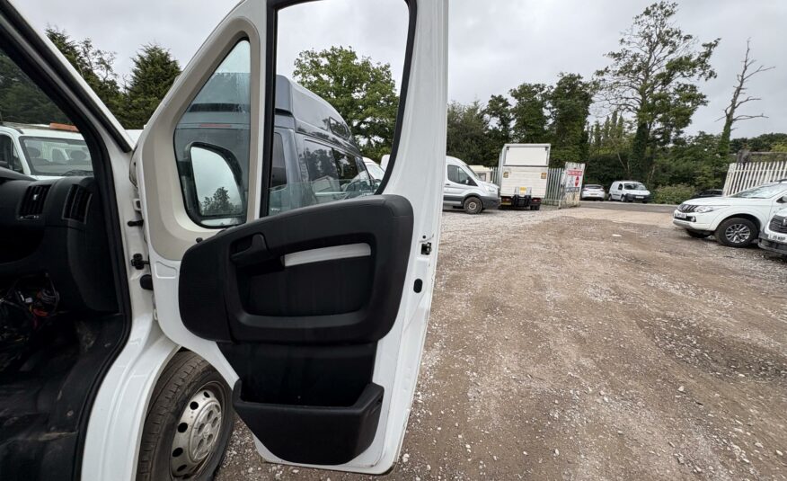 2021 CITROEN RELAY 35 L4 CURTAINSIDE BLUEHDI S/S