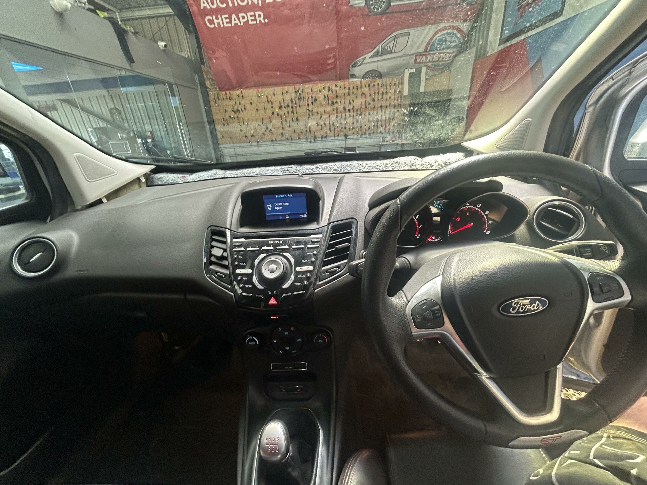 2018 Ford Transit Courier Transit Courier Limited TDCi – HJ68VHA