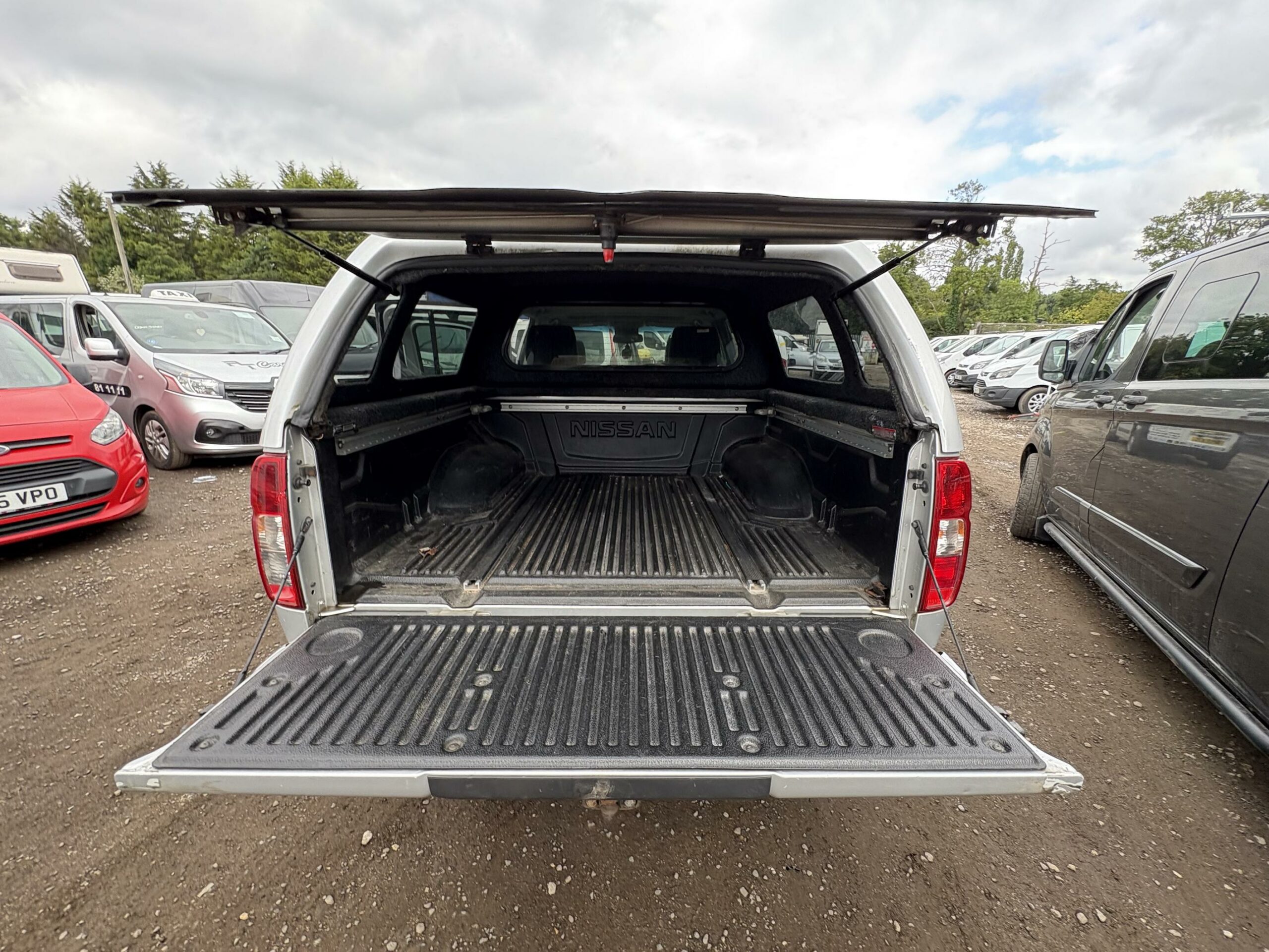 2015 Nissan Navara Navara Outlaw dCi Auto – YN65WJL/C3WAXY