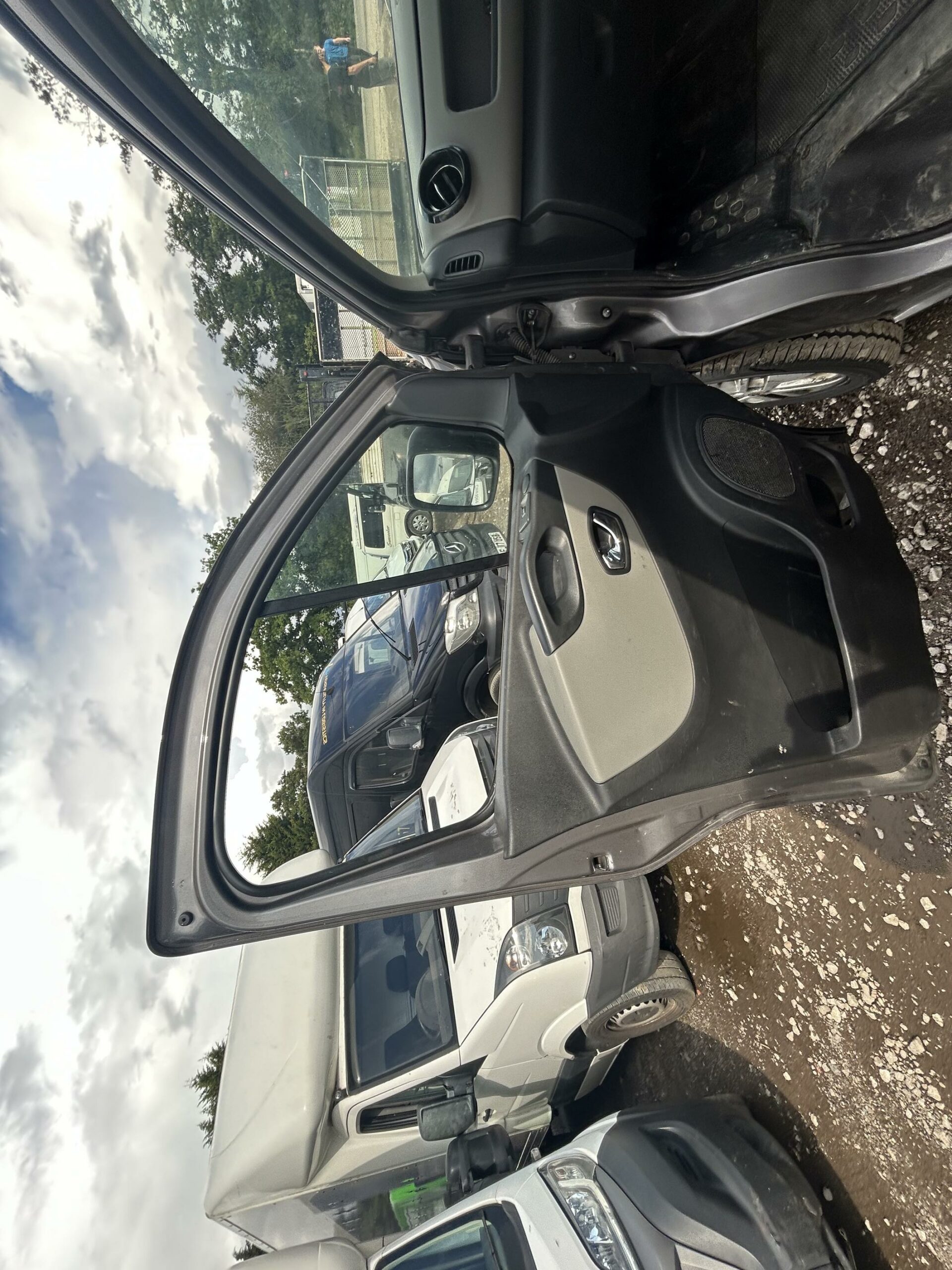 2019 Renault Trafic Trafic SL27 Sport Nav Energy dCi – YT19TOZ